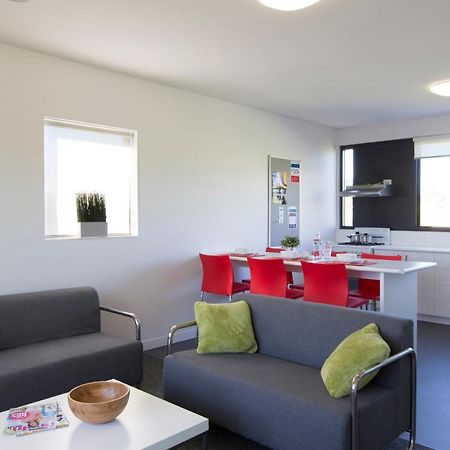 Western Sydney University Village - Campbelltown Exterior foto